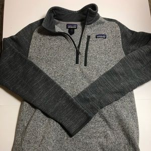 Patagonia Grey quarter zip